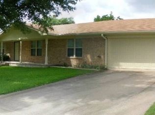 410 N Avenue Z, Clifton, TX 76634