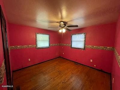 4th image of 2855 Jefferson Ave