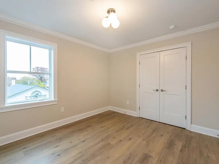 84 Auburn St #3B — Photo 14