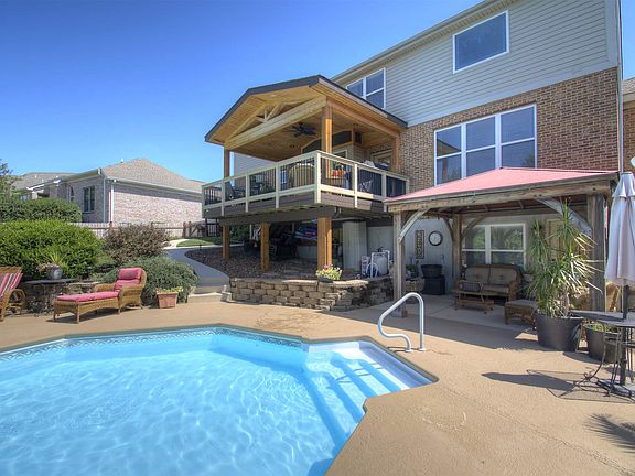 4th image of 10529 War Admiral Dr
