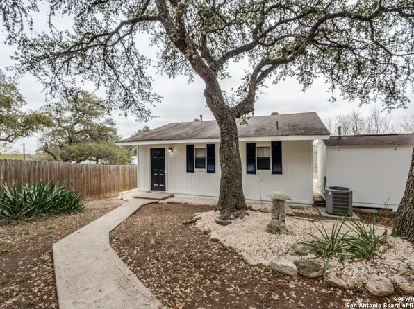 505 Buckhorn, Canyon Lake, TX 78133