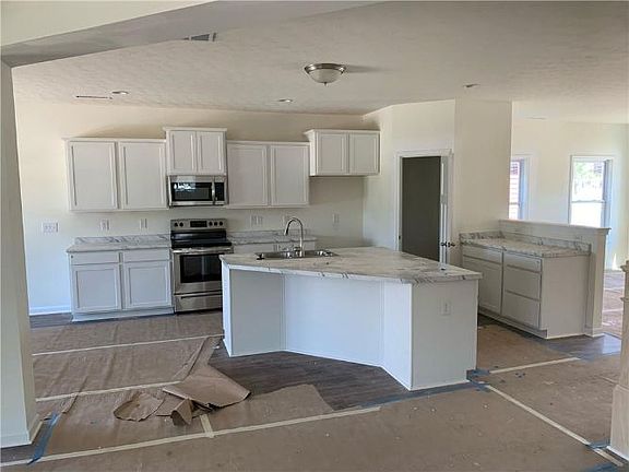 4th image of 7177 Wilshire Way