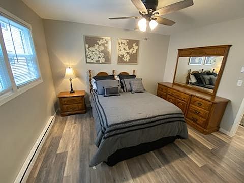 4th image of 939 Barland St #4