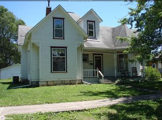310 N Walnut St, New London, IA 52645