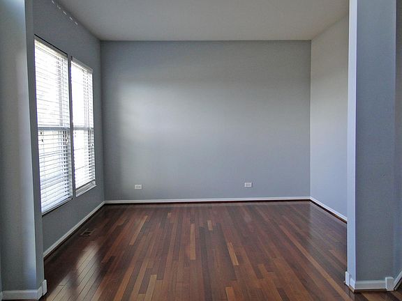 3rd image of 3108 Deerpath Ln
