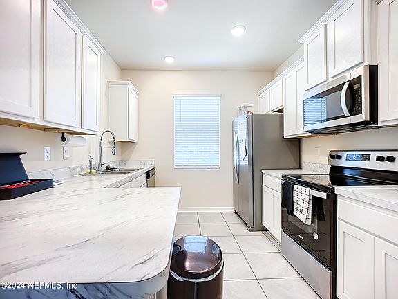 3rd image of 2839 BLACK BUCK Circle