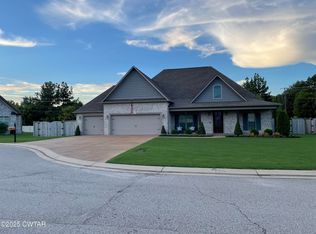172 Millstream Dr, Jackson, TN 38305