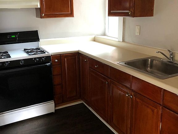 5th image of 98-100 Palisade Ave #3