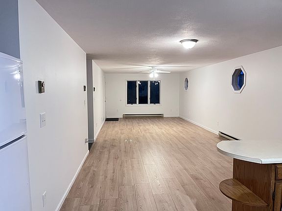 5th image of 79 Grand View Ave #1