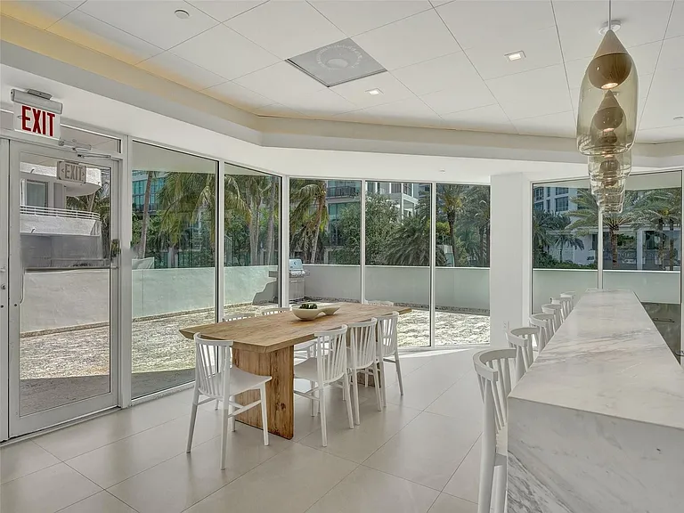 5900 Collins Ave #408-A — Photo 31