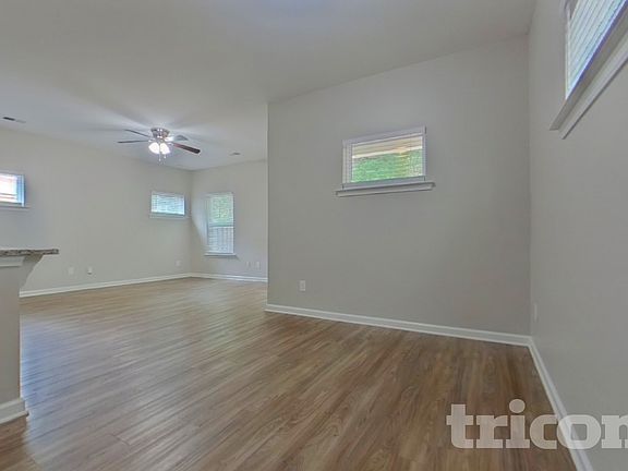 2nd image of 250 Harvest Glen Ln