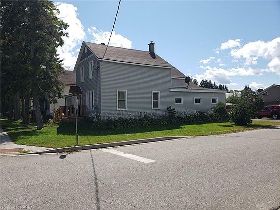 2nd image of 190 Victoria Ave