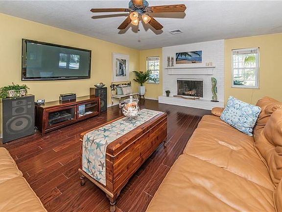 2nd image of 183 Shore Dr