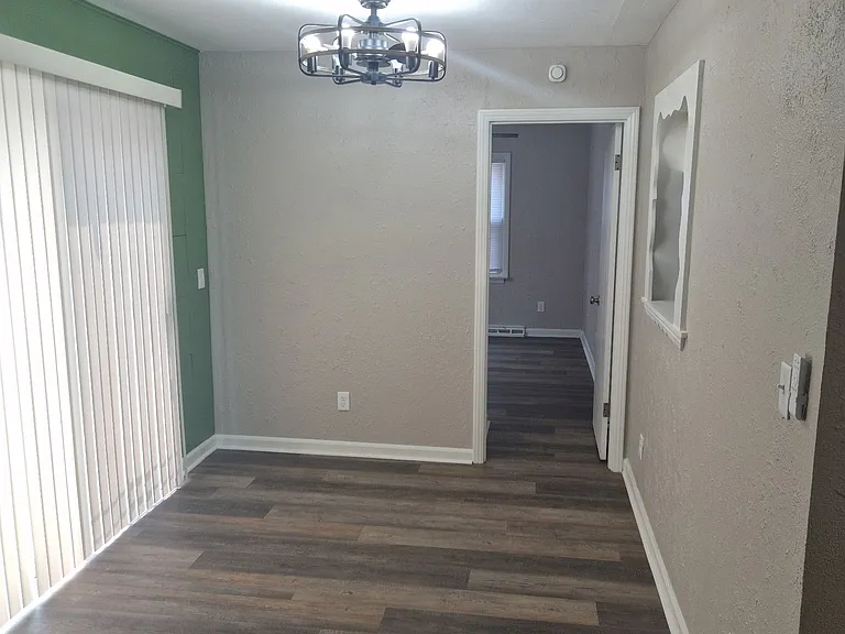 5933 Douglas Rd — Photo 6