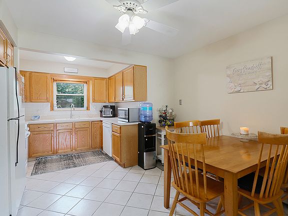 4th image of 17421 70th Ave APT 4W
