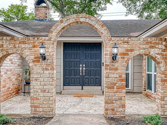 5th image of 15311 Parkville Dr