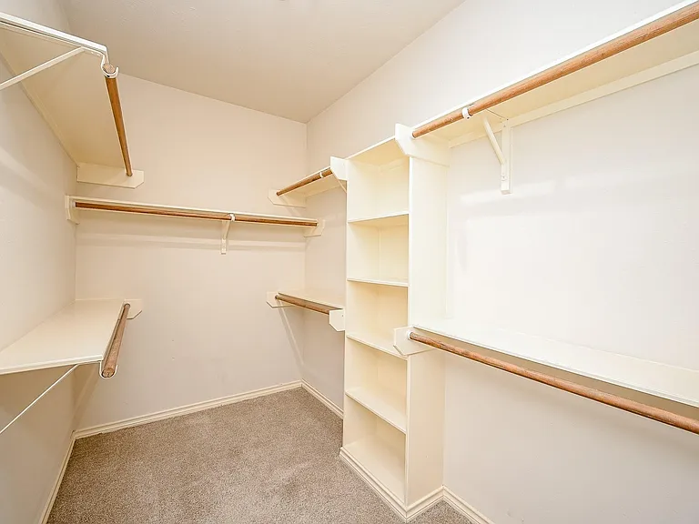 8135 Cove Timbers Ln — Photo 19