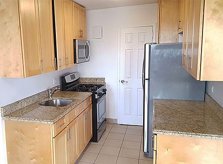 1st image of 1655 Undercliff Ave APT 15E