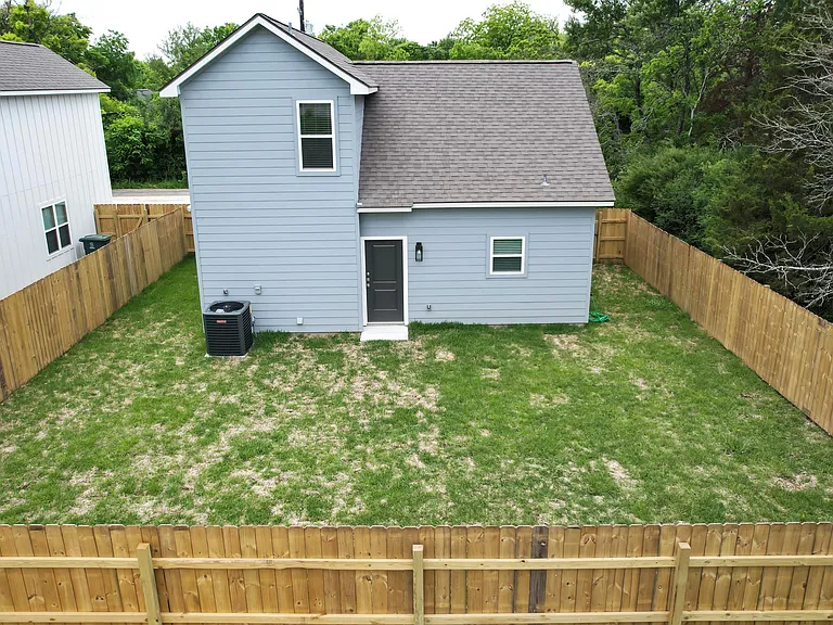 1415 Scott St — Photo 10