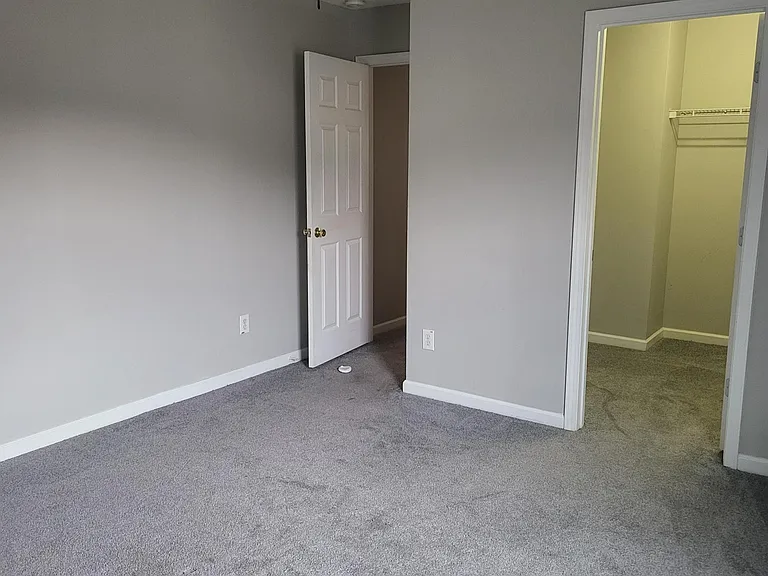 1113 Sparkling Cove Dr — Photo 33