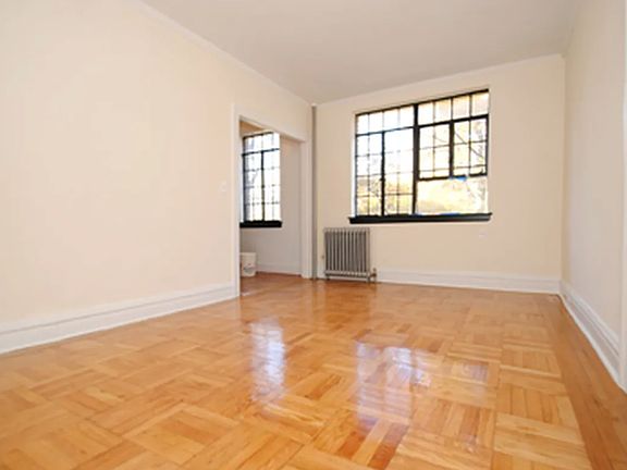 2nd image of 72 Barrow St APT 4C