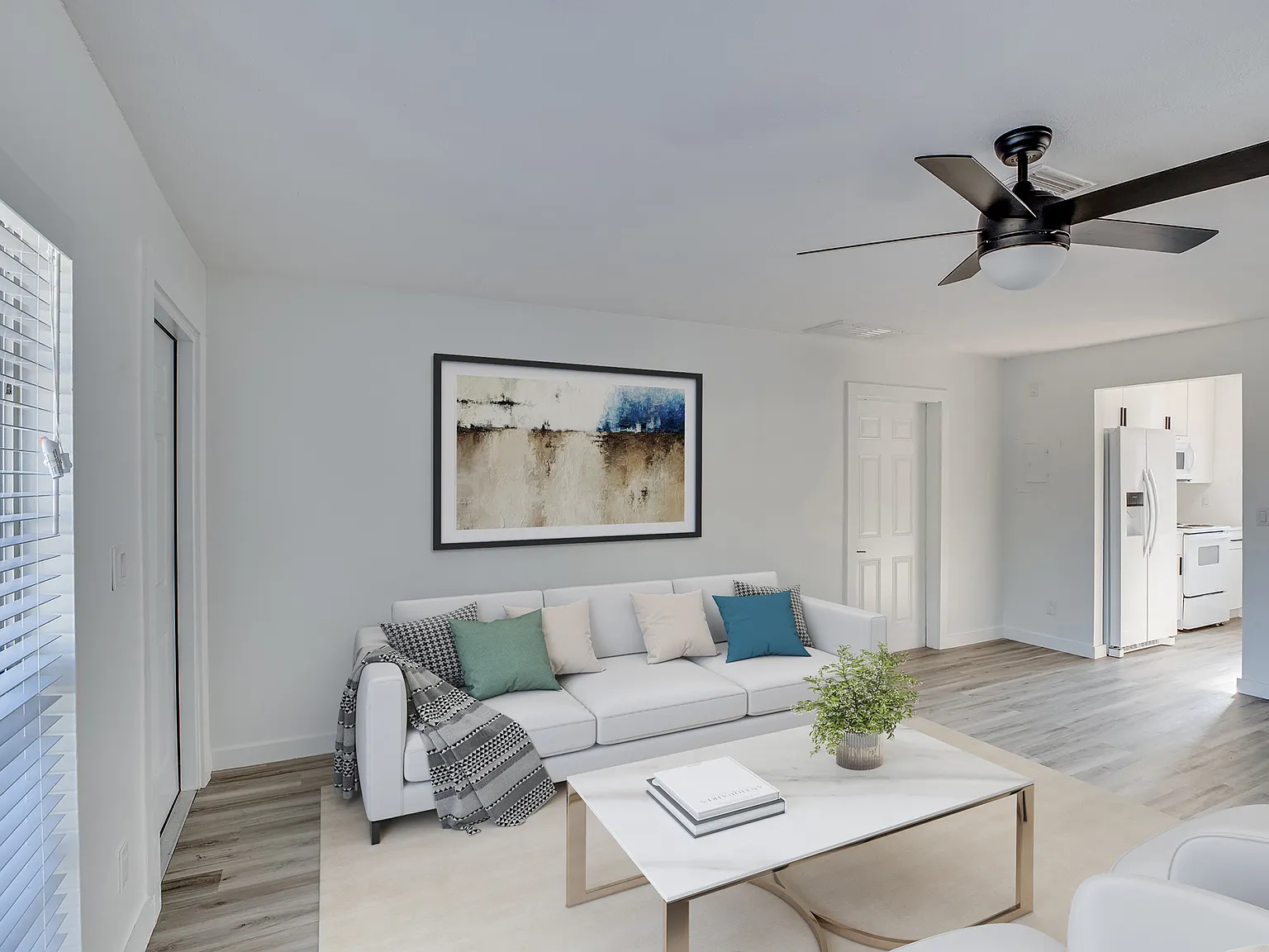 965 16th Pl — Photo 3