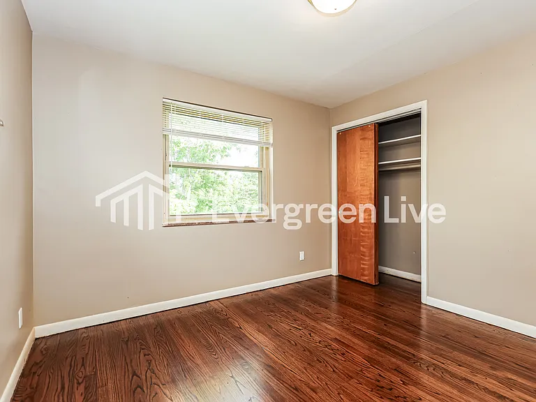 2669 Montana Ave — Photo 8