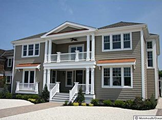 9 Pennsylvania Ave, Lavallette, NJ 08735