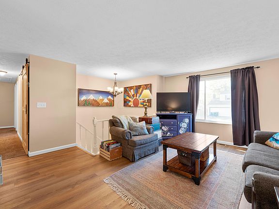 4th image of 2216 Kilbourne Ave
