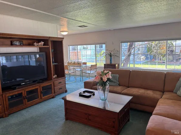 313 San Sebastian Way, Novato, CA 94949
