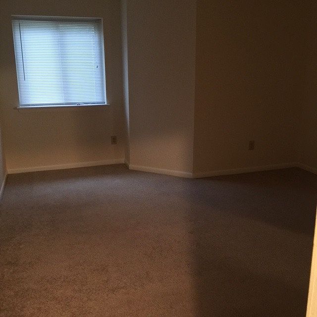 2nd image of 560 Pheasant Run
