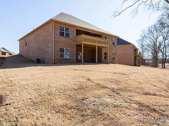 3rd image of 1511 NE Bailey Ct