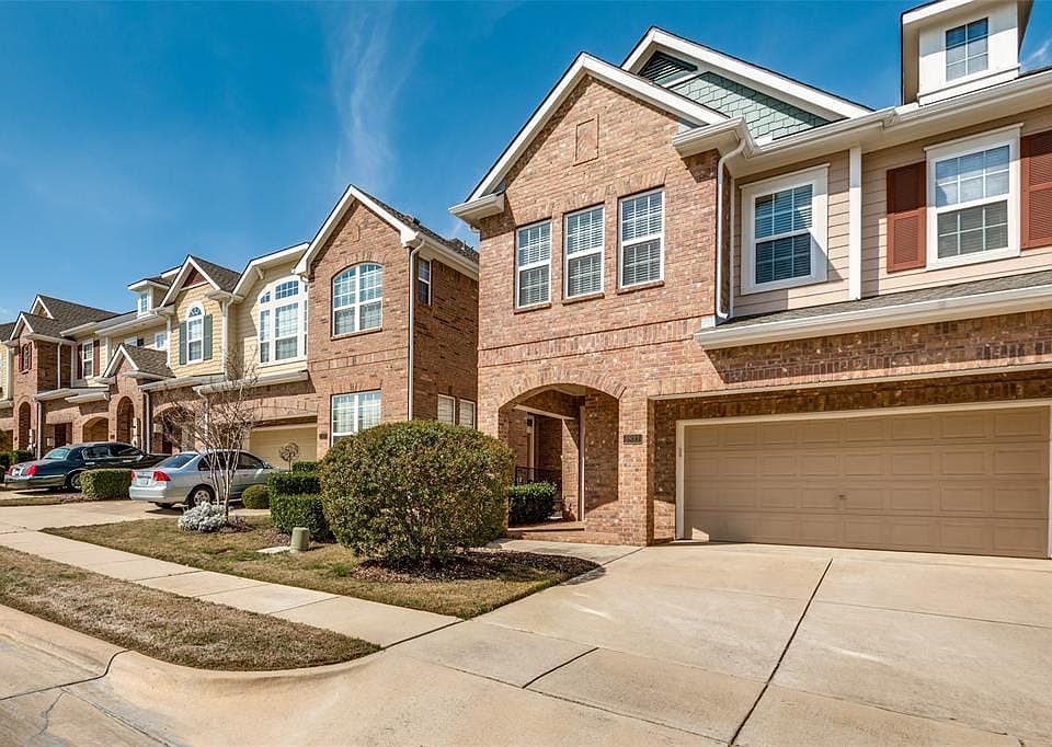 1st image of 3833 Marcillia Cir