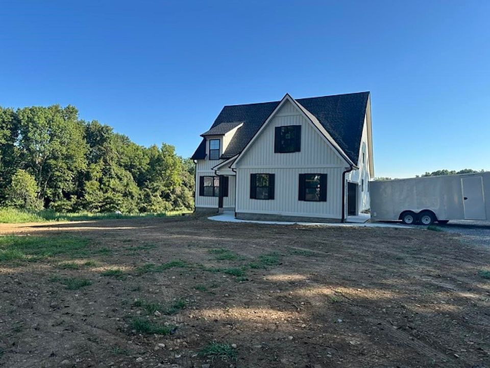 1st image of 2828 Spears Rd
