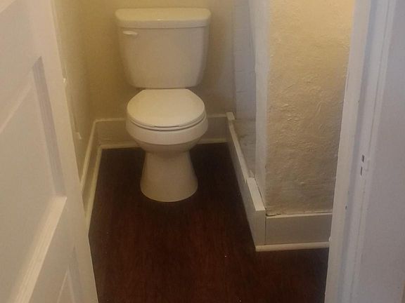 4th image of 260 Saint George St APT 4