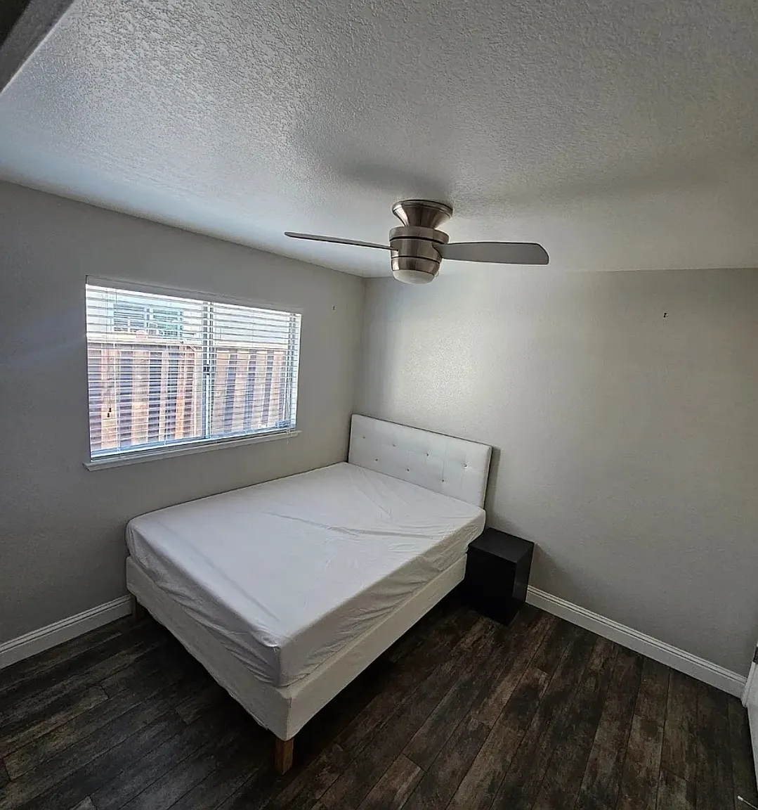 4 bed, 1700 sqft, $740 — Photo 3