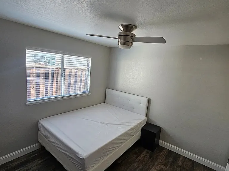 7800 Auburn Woods Dr #2 — Photo 3