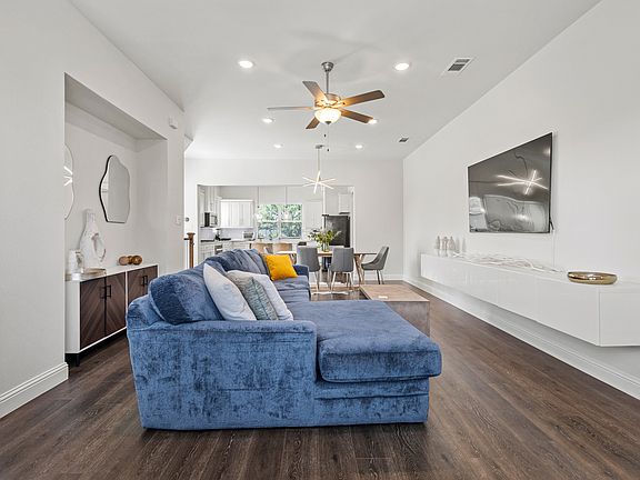 4th image of 2228 Palomino St