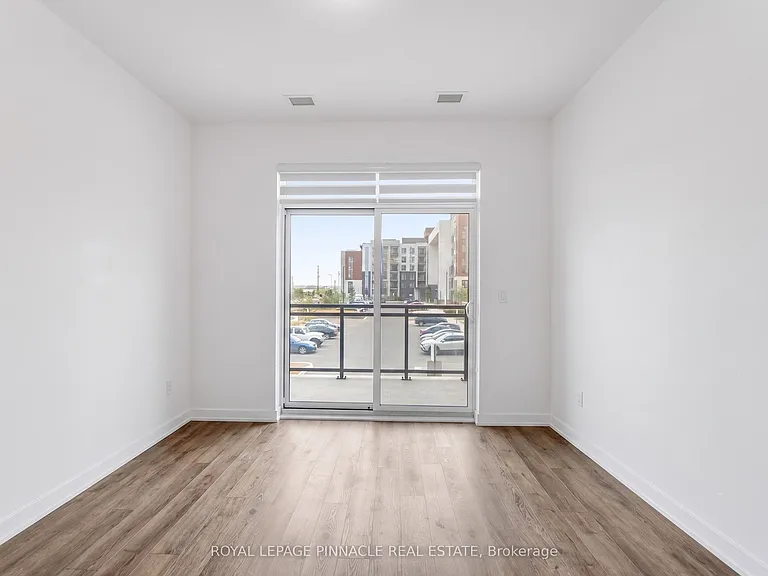 460 Gordon Krantz Ave #209 — Photo 16