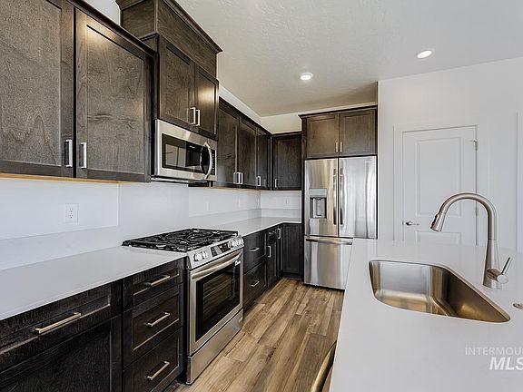 6th image of this home