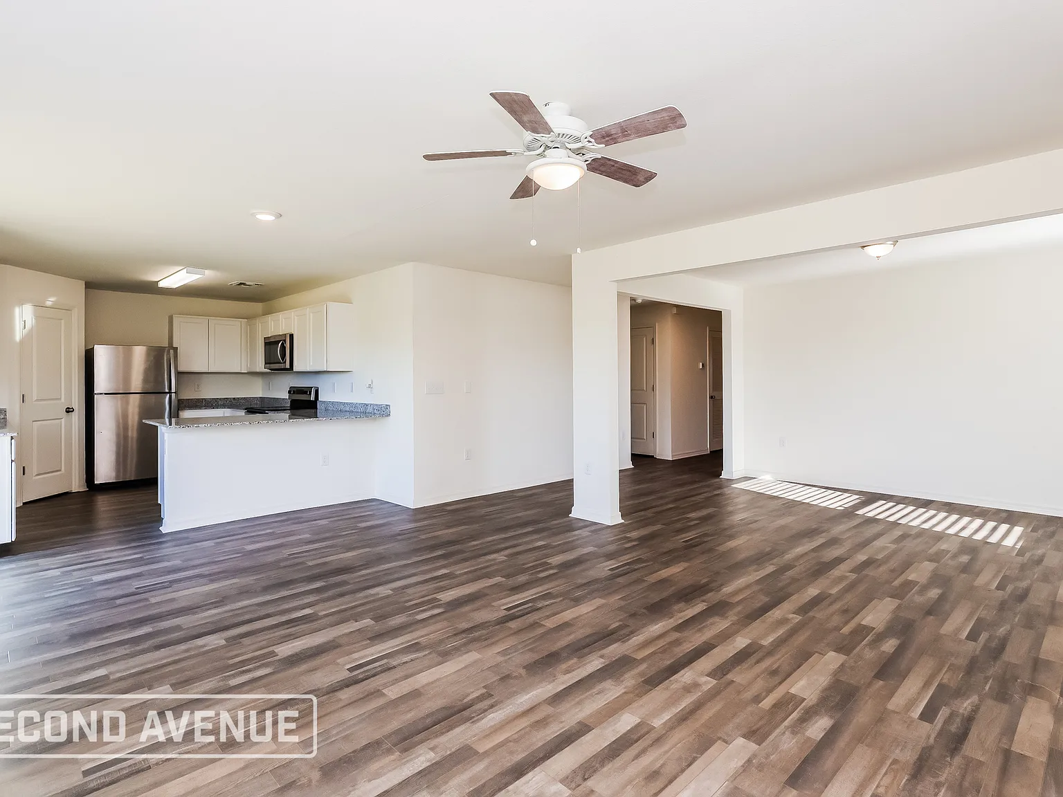 4 bed, 2.0 bath, 1650 sqft, $1,595 — Photo 3