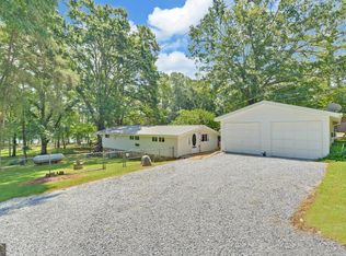 335 Water Oak Dell Dr, Lavonia, GA 30553