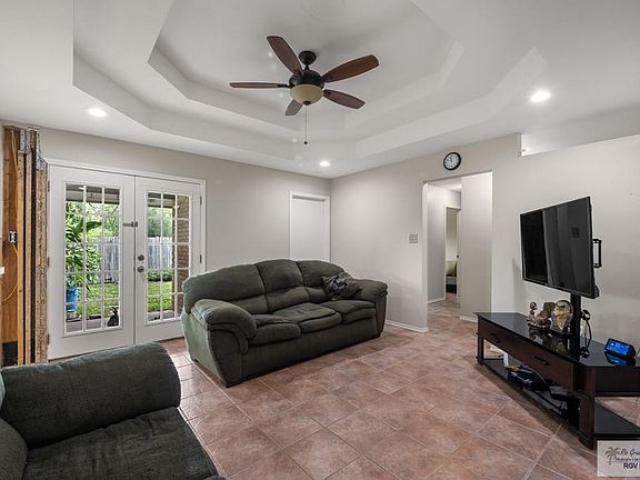 3rd image of 444 Agua Viva Ln