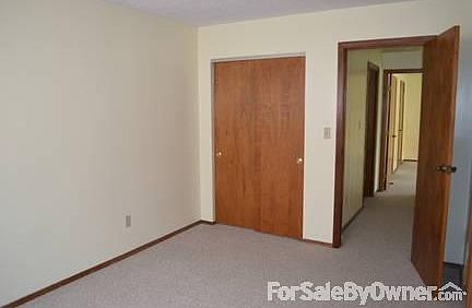 2nd Bedroom
						:
						Overlooks the living room with an accordian style wall/door.
