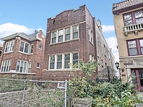2nd image of 4932 N Monticello Ave