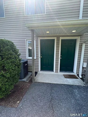 31 Stuart Ave #4 Photo 1