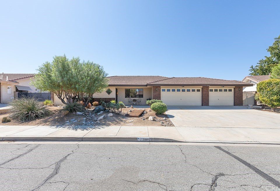 1st image of 733 Chardonnay Pl
