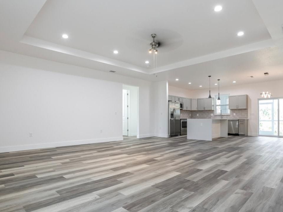 1st image of 26981 Escambia Cir