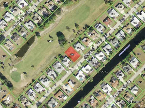 18 Caddy Rd, Rotonda West, FL 33947