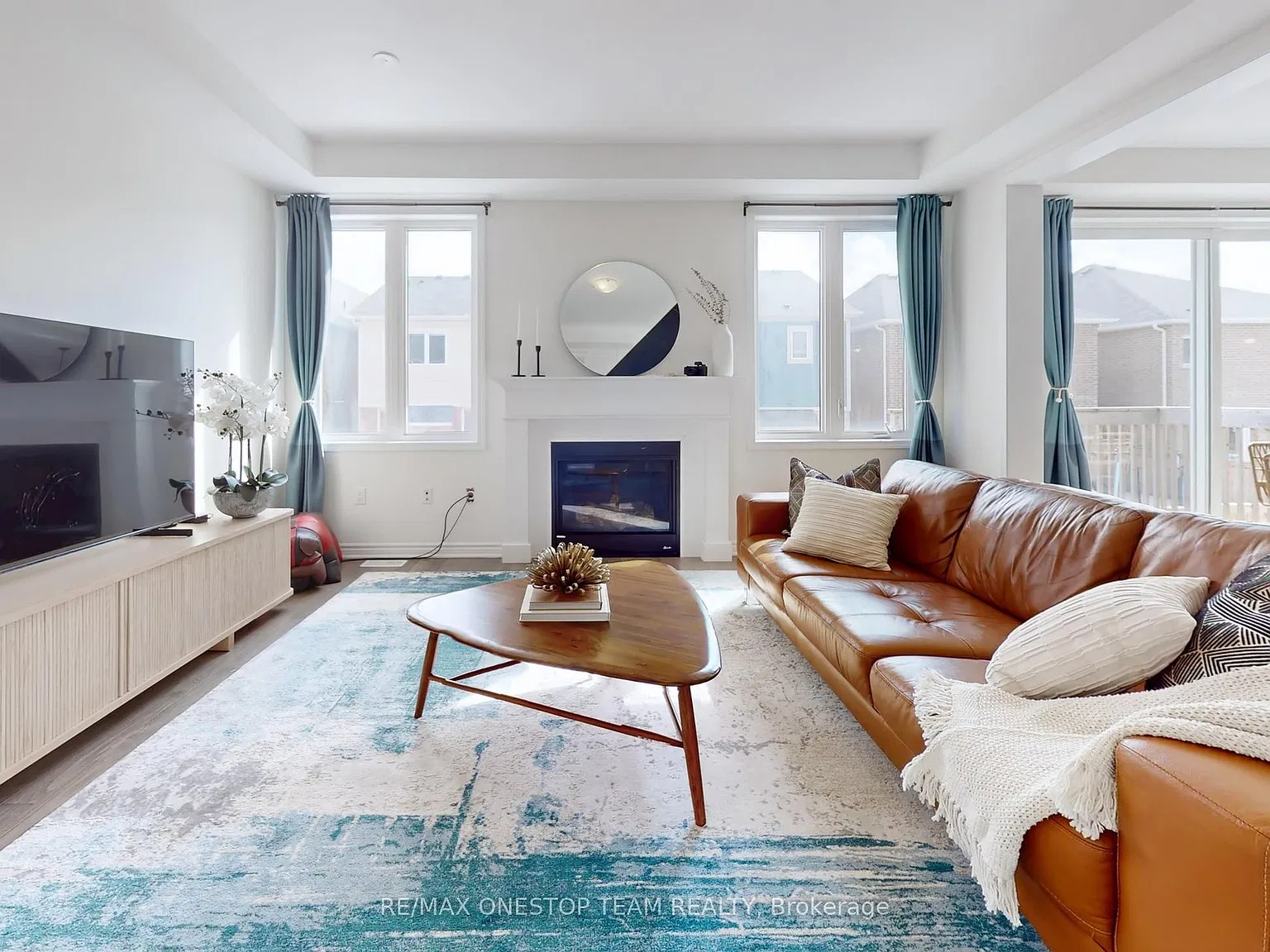 4 bed, $3,950 — Photo 4